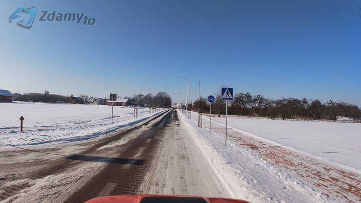 Czy w tej sytuacji zbliżasz się do przejazdu dla rowerzystów?