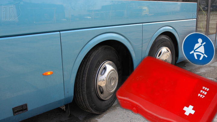 Co stanowi obowiązkowe wyposażenie autobusu, którego dopuszczalna prędkość wynosi 100 km/h?