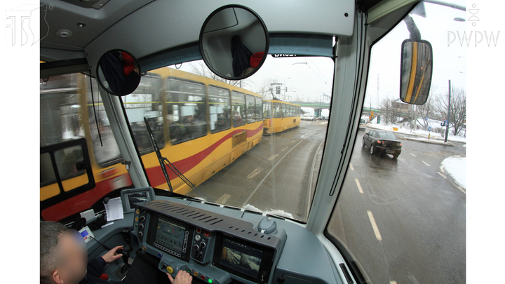 Czy wzrost prędkości może mieć wpływ na sposób postrzegania przez motorniczego?