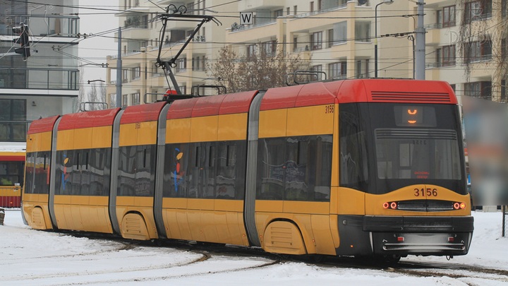 Co umożliwia jazdę tramwajem do tyłu?